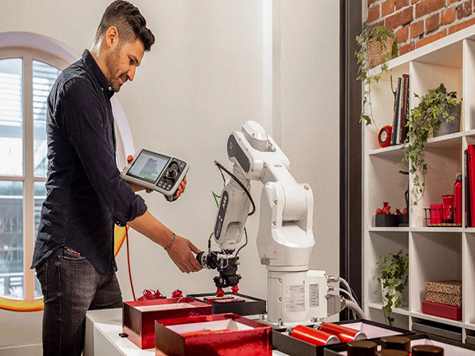 ABB представляет новое поколение of Коллекционные роботы